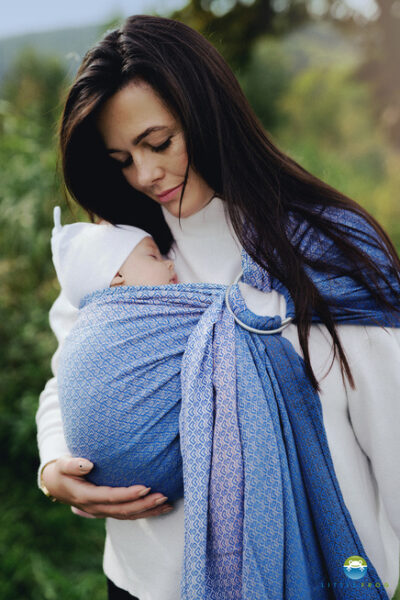 Sling Lovely Dawn, de Little Frog